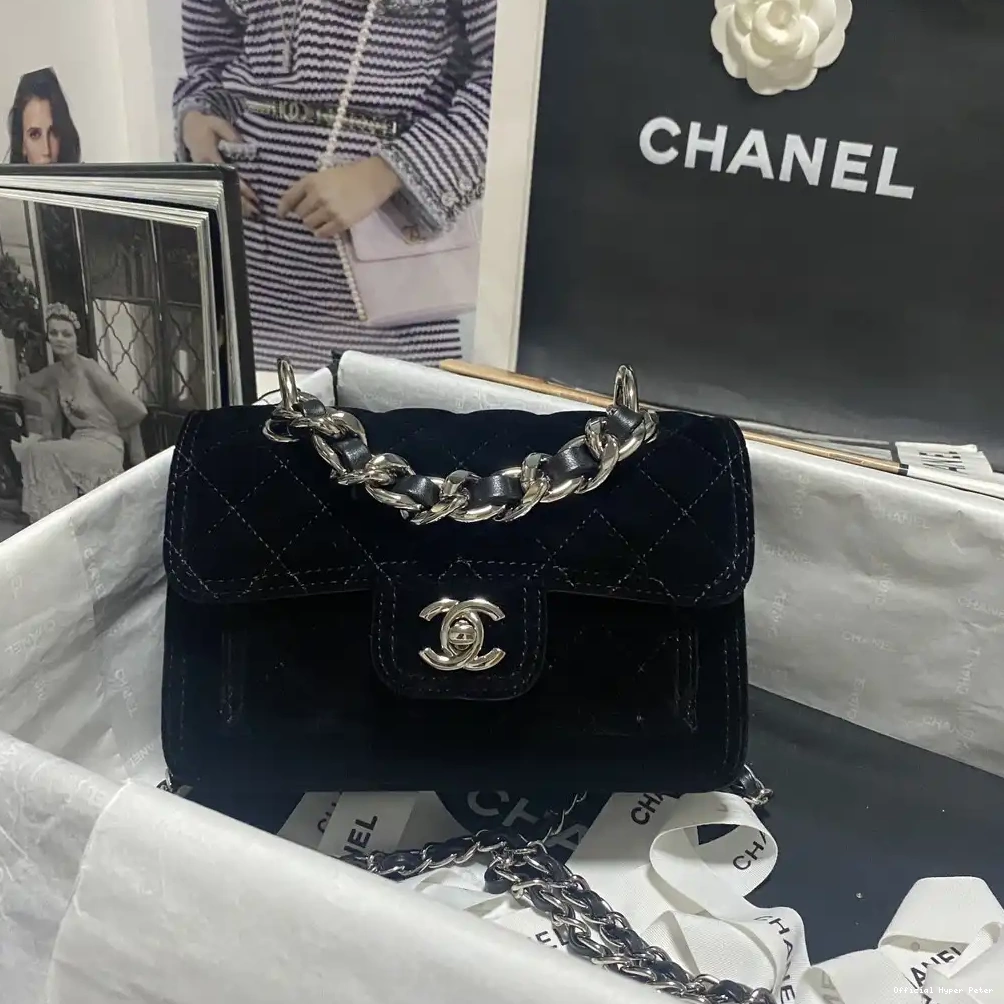 Hyper Peter CHANEL BAG FLAP MINI 0510